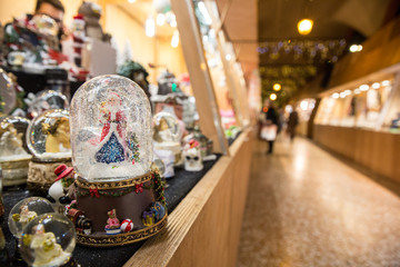 Fototapeta na wymiar christmas balls and decorations in Bologna Italy