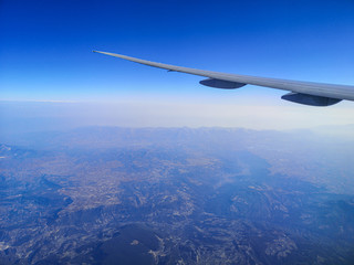 Fototapeta premium Airplane wing in flight
