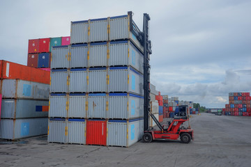 Container handlers Storage containers for import and exportzone, asia, technology, economy, global