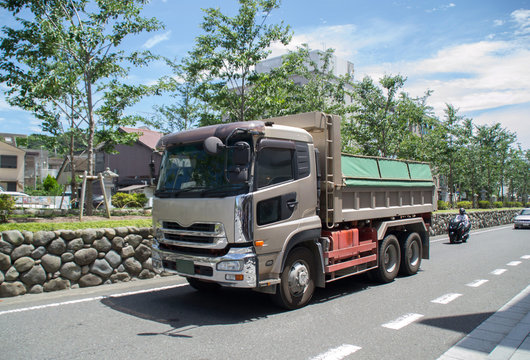 ダンプカー Images – Browse 1,276 Stock Photos, Vectors, and Video