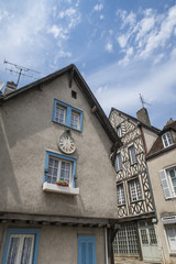 Fototapeta na wymiar Traditional building in Chartres (France)