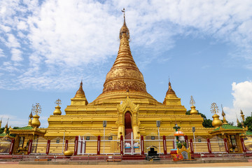 Fototapeta premium MANDALAY/MYANMAR(BURMA) - 29th July, 2019 : Aein Taw Yar Pagoda, Mandalay, Myanmar.