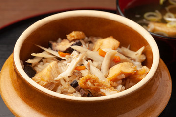 五目釜飯