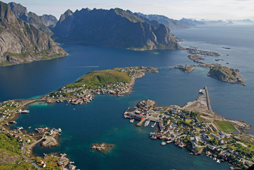 Amazing panoramic view on lovely arctic village Reine - 292153332