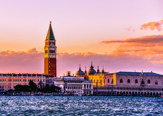 Fototapeta na wymiar Venetian Sunset
