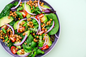 Healthy Avocado and Lentil Salad