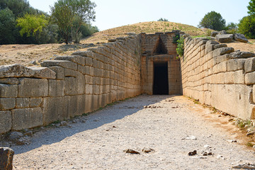 Eingang zum Schatzhaus des Atreus, Mykene, Peleponnes, Griechenland