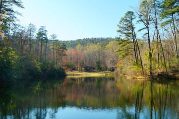 Fototapeta na wymiar lake in forest Paris Mountain SC