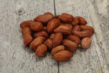 Raw peanut heap - for roast