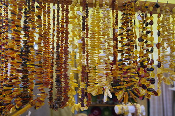 Bernsteinschmuck im Baltikum