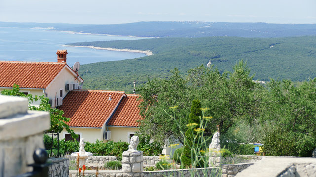 Brovinje: Blick auf das Meer