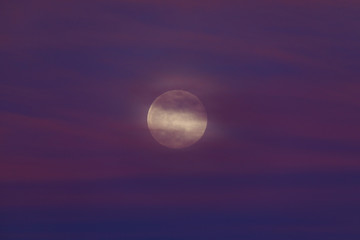 Naklejka na ściany i meble Full Moon light with clouds 