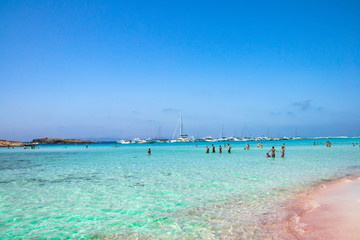 Fototapeta na wymiar Playa des illetes-Formentera