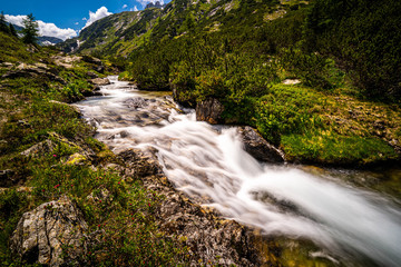 Fototapeta na wymiar Alpine stream