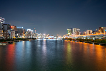 Fototapeta na wymiar 隅田川の風景　ライトアップした駒形橋