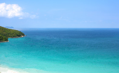 Fototapeta premium tropical island in the sea