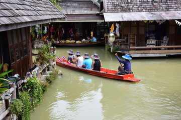 Obraz premium Pattaya Floating Market, Pattaya Chonburi, Thailand, April 17,2018