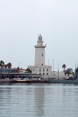 La Farola, faro de Málaga / La Farola, lighthouse of Malaga
