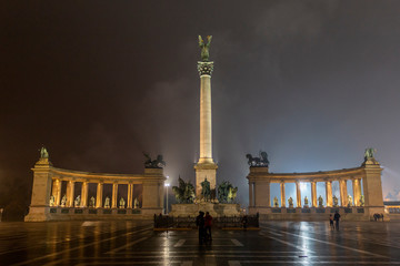 Fototapeta na wymiar Heros' Square in Budapest