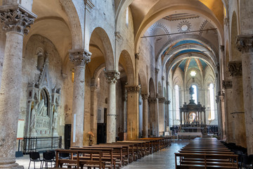 Fototapeta premium Massa Marittima, Tuscany: the medieval cathedral, interior