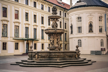 Fototapeta na wymiar fountain in prague