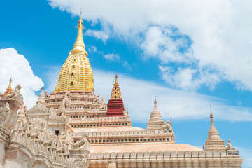 Fototapeta premium amazing temples of bagan in myanmar