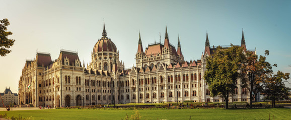 Fototapeta premium Hungarian Parliament Building at the morning panoramic