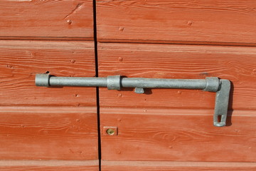 Keeping a door closed can sometimes make you lose your life