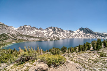 Fototapeta na wymiar Exotic and breathtaking views of the Mammoth Lakes area on the Eastern Sierras of California