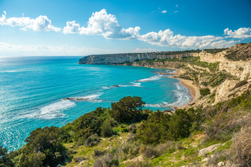 Fototapeta premium view of rocky beach at bay