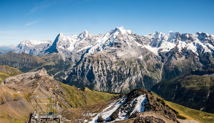 Aussicht bei schönstem Herbstwetter vom Schilthorn auf Eiger, Mönch und Jungfrau, Schweiz, Europa