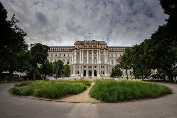Deurstickers Palace of Justice, Vienna © Imants Ozolins