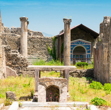 Ancient ruins of Pompei city, near Napoly, Italy.