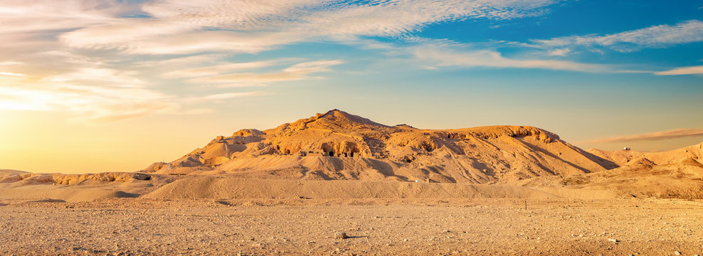 View on desert © Givaga
