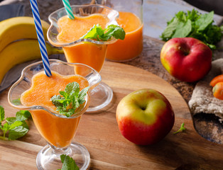 Carrot smoothie organic