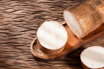 Manihot esculenta - Cassava raw tuber