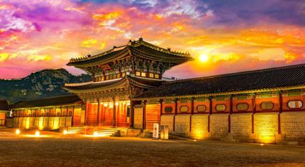 Sunset at Gyeongbokgung Palace in Seoul,south Korea.