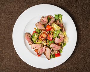 salad with beef and vegetables
