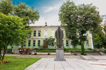 Obraz premium Town hall of the village of koprivchtitsa (Bulgaria)