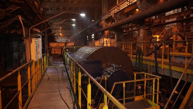 Ore-dressing treatment with classifiers in mining-and-processing integrated work.