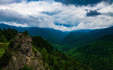 Obraz na płótnie Canvas valley in the Caucasian mountains