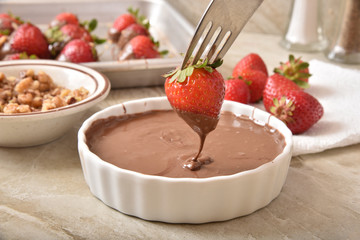 Making chocolate covered strawberries