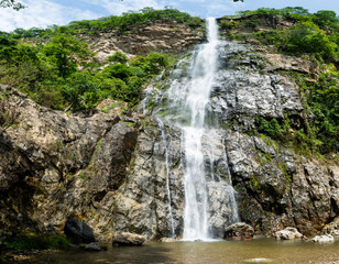 Fototapeta premium cascada del mixcoate