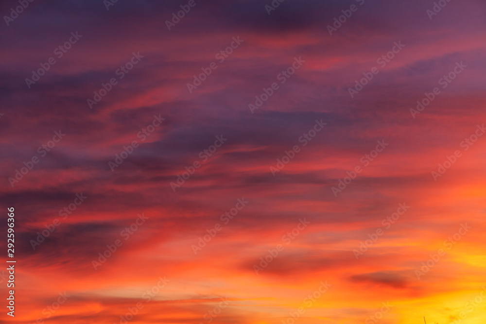 Canvas Prints Allassac (Corrèze, France) - Coucher de soleil flamboyant