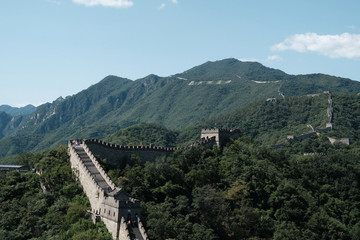 Fototapeta na wymiar Gran muralla china paisaje montañas