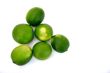 Limones sobre fondo blanco 