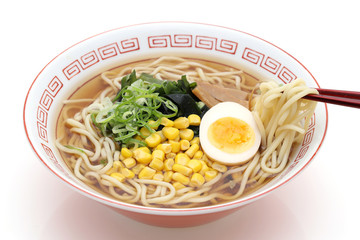 ラーメン　醤油ラーメン