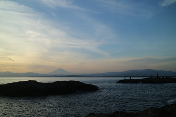 江の島から見る夕日