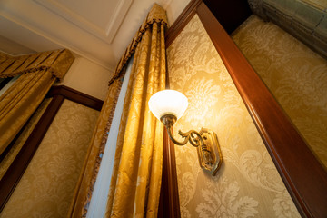 クラシックな照明