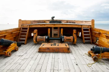 Foto auf Acrylglas Schiff Deck des alten Holzschiffes
